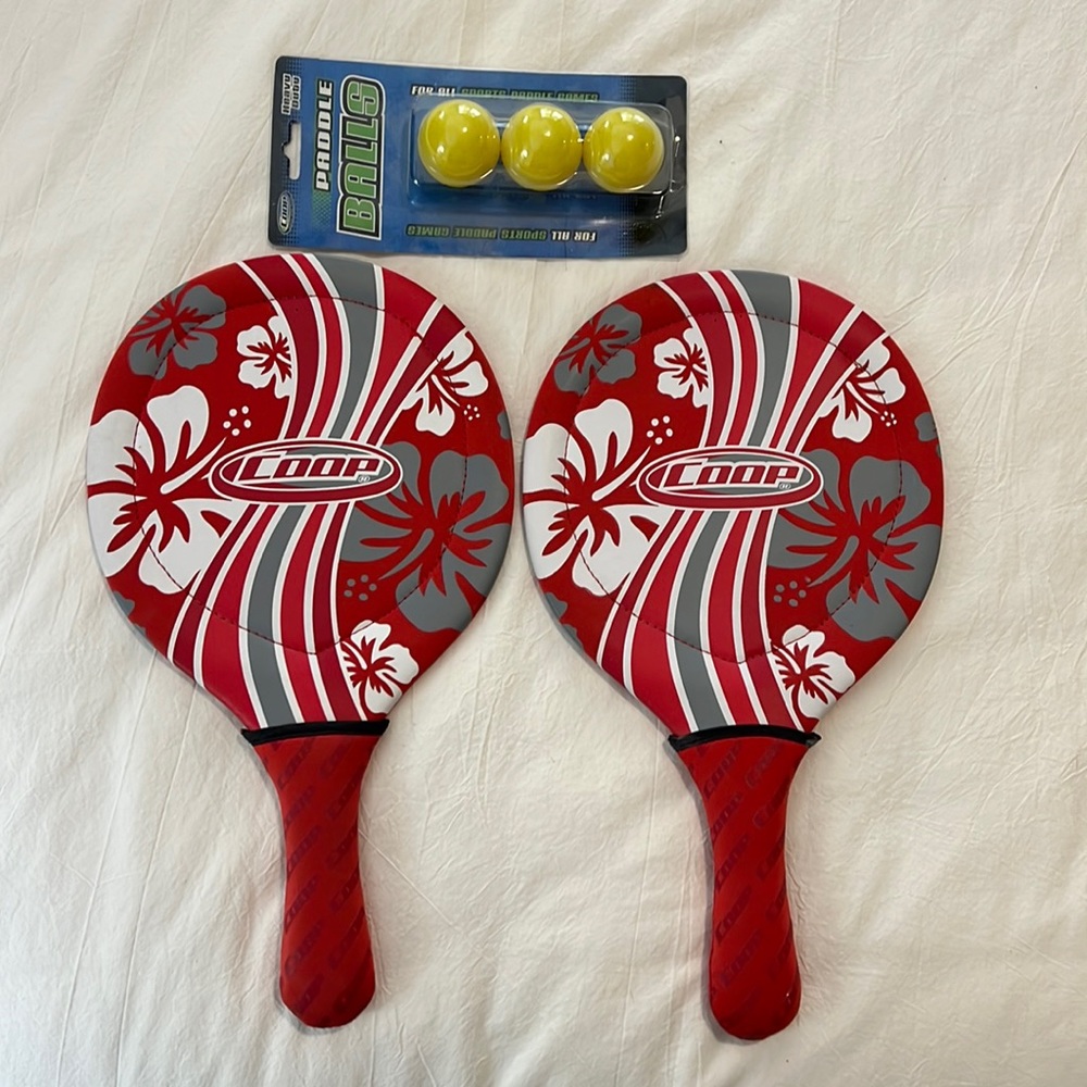 Paddle Ball Set for outdoors! Use at the beach, backyard or park. Used once.